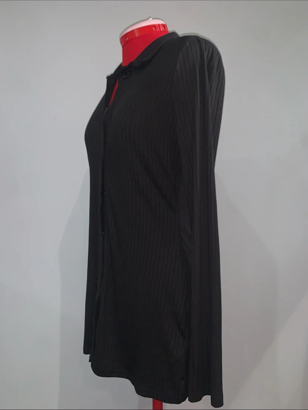 Guess Black Long-Sleeve Ribbed Button-Down Shirt - Picture 2 of 5